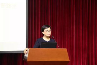 魯昕會長到珠海城市職業(yè)技術學院調(diào)研并作報告